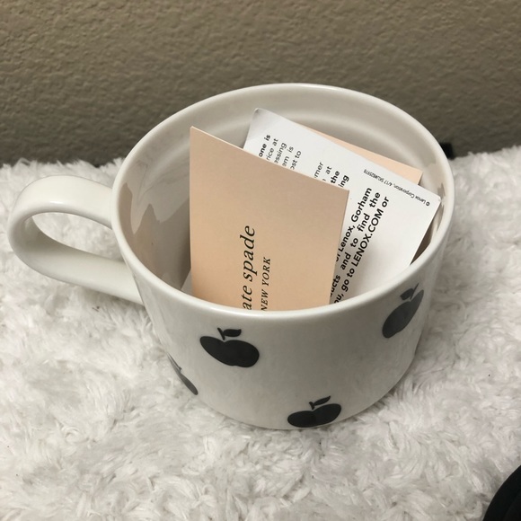 kate spade new york Apple Toss Travel Mug - Picture 4 of 6